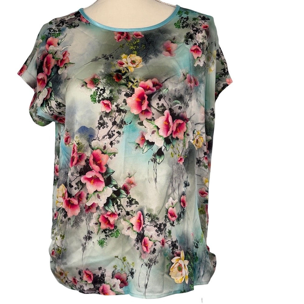 LESELE Mulberry Silk Floral Blouse White Blue Short Sleeve Top